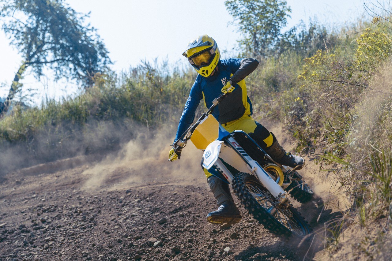 Husqvarna presenta la gamma 2025 “limited edition” Heritage 